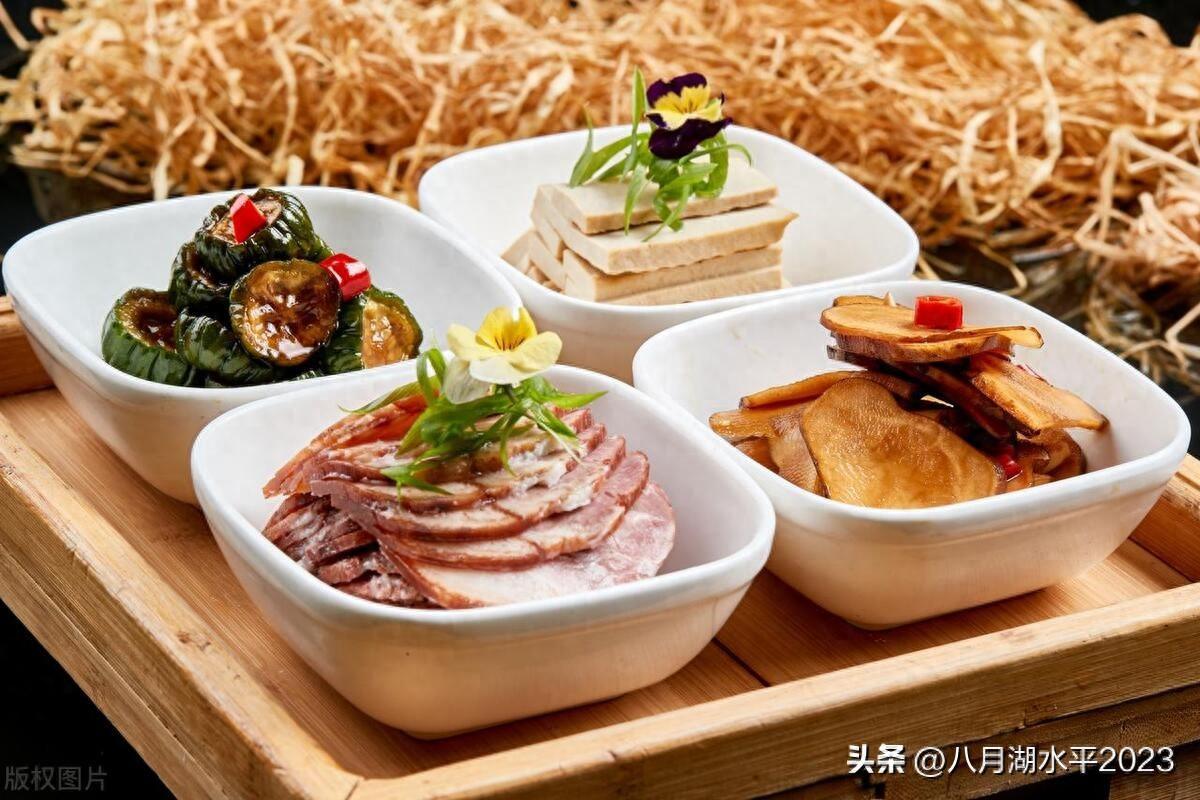 完整的西餐八道菜顺序_西餐怎样上菜_中餐上菜顺序